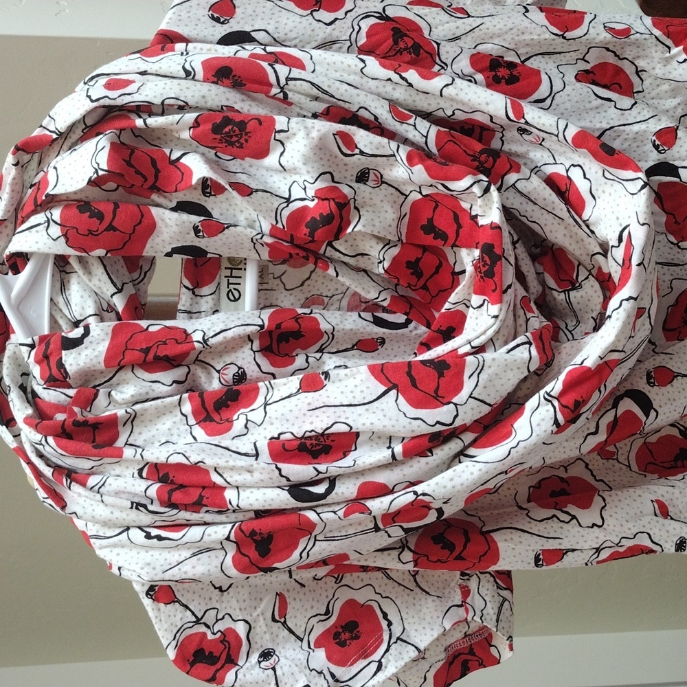 Ethos Paris Organic cotton Cap sleeve Poopy print Knit top and Infinity Scarf.